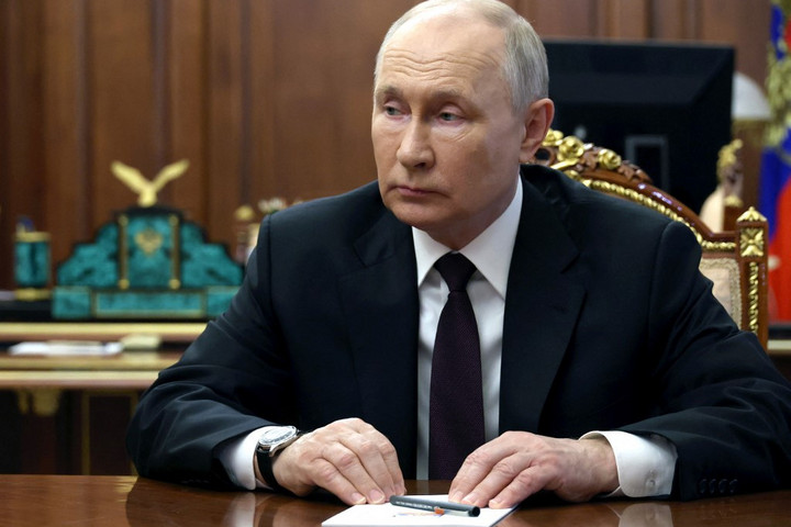 Putyin: A külső nyomás inkább erősíti az orosz gazdaságot
