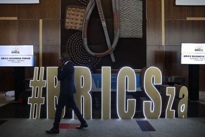 Brazil elnök: Az IMF és a Világbank stratégiai alternatívája a BRICS-csoport