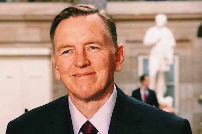 Fotó: Facebook/Rep. Paul Gosar Amerikai republikánus politikus: Az USA a vízummentességi programját fegyverként használta Magyarország ellen