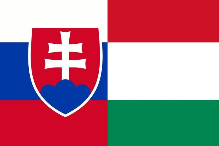 Fotó: Facebook Cseh lap: A határon túli magyarok piros-fehér-zöld útlevelei az átlagembert a kelet-ukrajnai véres orosz játszmákra emlékeztetik
