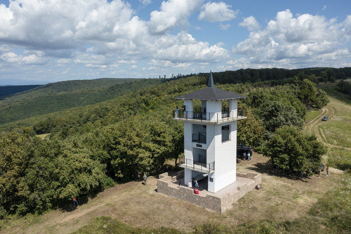 Átadták a Mátyás király kilátót Putnokon