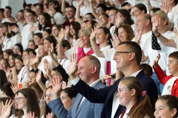 Fotó: MTI/Vajda János Rétvári Bence: Sok kihívója van a nemzeti identitásnak manapság