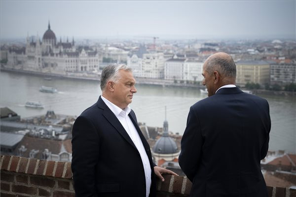 Orbán Viktor Szlovénia korábbi miniszterelnökével tárgyalt