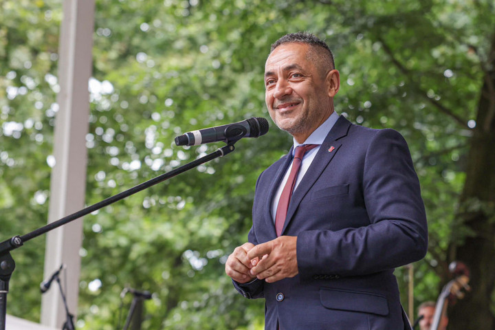 Fotó: Facebook/Potápi Árpád János Potápi Árpád János: Támogatjuk a szórványközösségeket, hogy helyben tudjuk tartani gyerekeinket