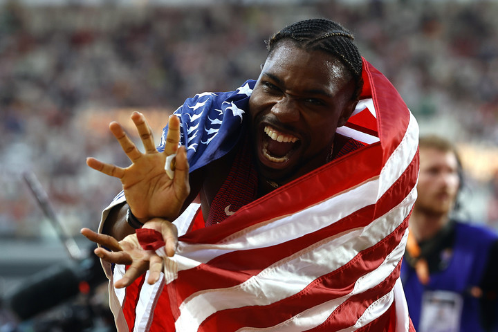 Noah Lyles három aranyat vágtázott össze Budapesten