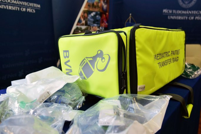 Fotó: Univpecs.com Sürgőségi ellátásban alkalmazható eszközzel gazdagodott a pécsi gyermekklinika