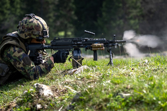 A svájciak nem akarnak háborúra készülődni