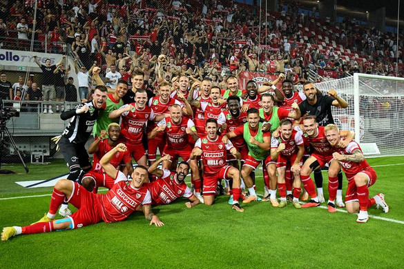 Győzött és élre állt a DVTK