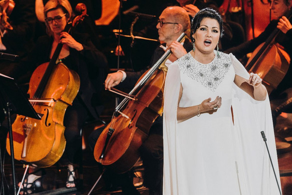 Lemondták Anna Netrebko orosz operaénekesnő prágai koncertjét