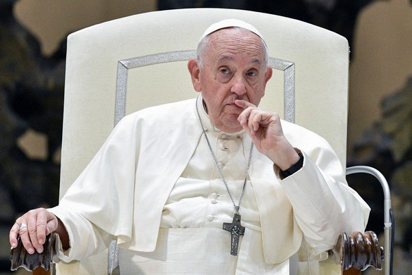 Ferenc pápa az emberiség vérző sebének nevezte a tengerbe veszett embereket