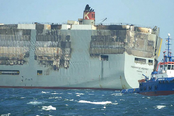 Stabil állapotban van a holland partok közelében múlt szerdán kigyulladt teherhajó