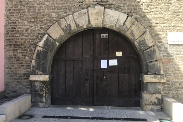 Holttestet találtak a múzeum dolgozói