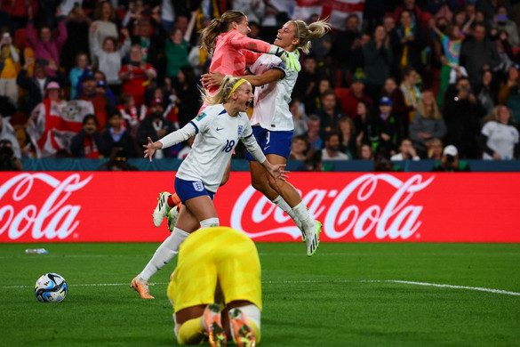 Női labdarúgó-vb – Tizenegyespárbaj után negyeddöntős Anglia