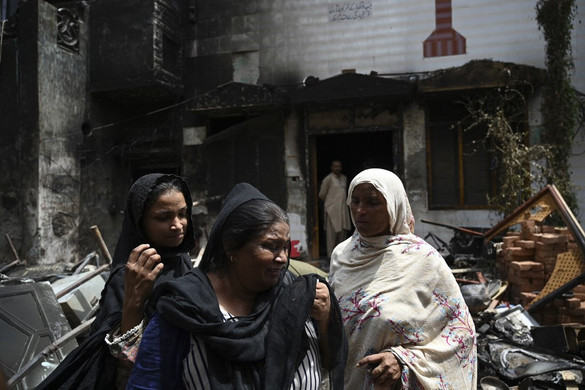 Keresztényeket tartóztattak le Pakisztánban istenkáromlás gyanújával