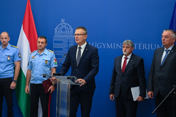 Rétvári Bence: Sikerült megvédeni az emberek életét és vagyonát