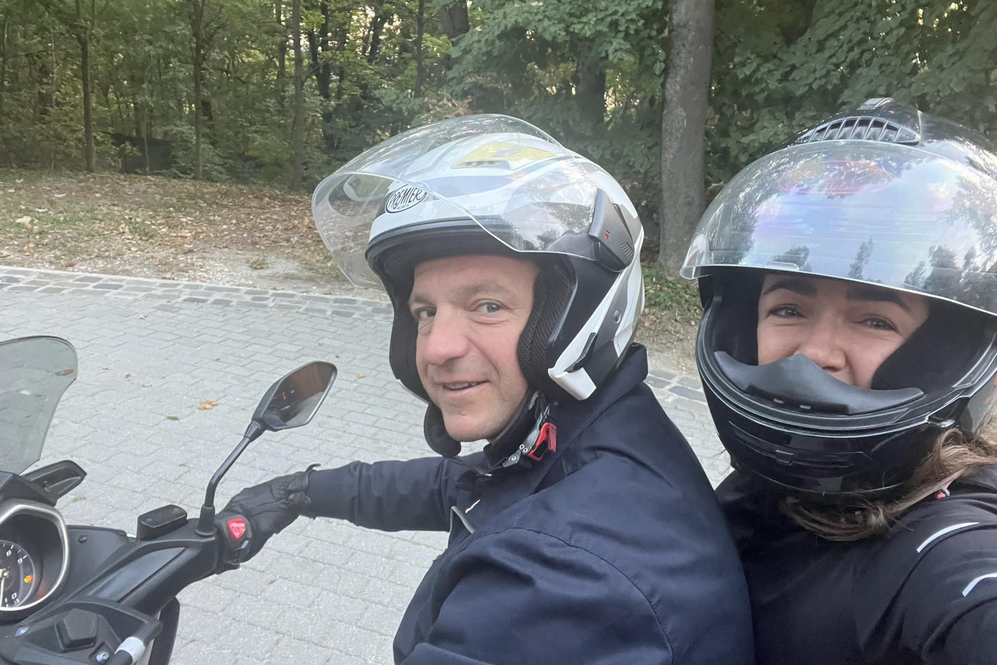 Fotó: Facebook/Novák Katalin Novák Katalin motoron