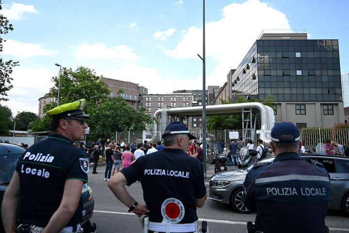 Ilyen nincs: gyorsforgalmi úton kezdett el tolatni az olasz sofőr, ütközés lett a vége