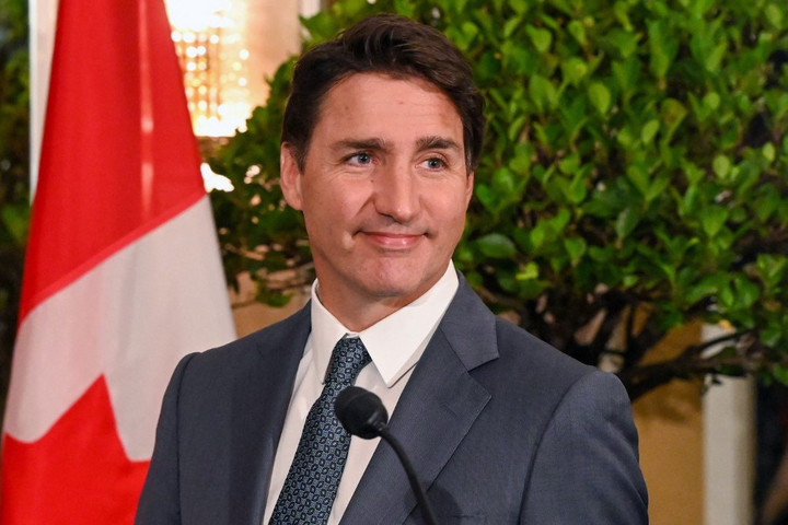 „Tele volt kokainnal a gépe” – elképesztő pletyka terjed a kanadai miniszterelnökről
