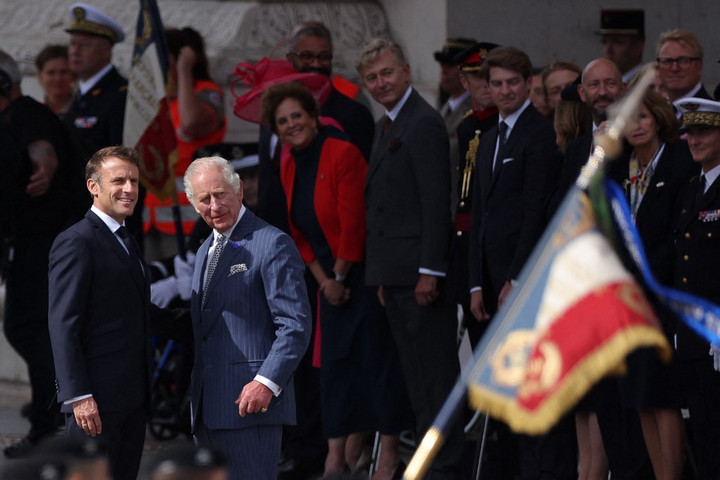 Fotó: AFP/Thomas Samson Károly király megérkezett Franciaországba