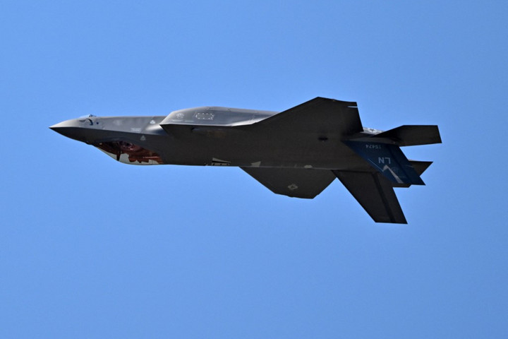 Autópályán landoltak Finnországban a méregdrága F–35-ös vadászgépekkel