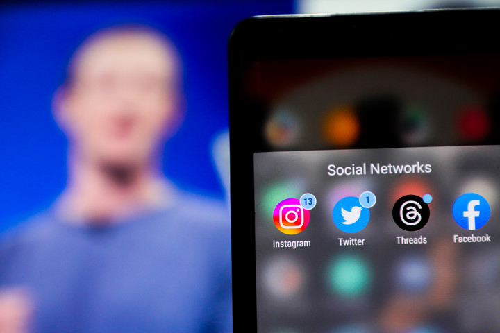 Fizetőssé válik a Facebook és az Instagram is