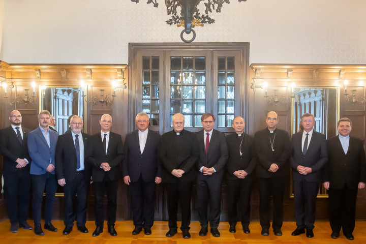Fotó: MKPK Sajtószolgálat/Lambert Attila A béke fontosságára hívták fel a figyelmet magyarországi keresztény egyházi vezetők