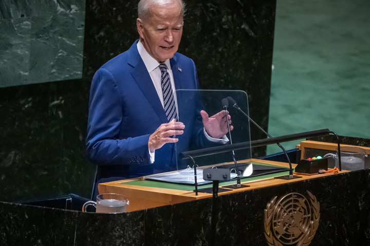 Joe Biden: Ki kell állni Ukrajna mellett, el kell riasztani a jövő agresszorait!