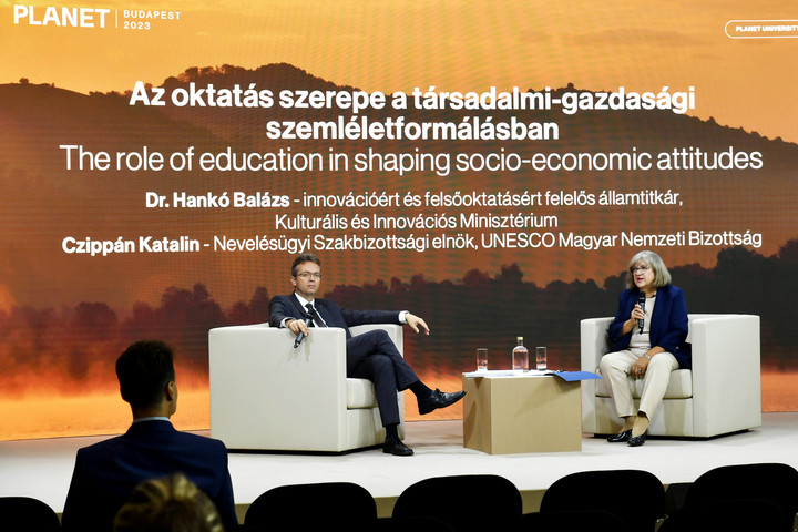 Fotó: MTI/Lakatos Péter Hankó Balázs: Az ország 17 egyetemén, 50 képzésben jelenik meg a fenntarthatóság