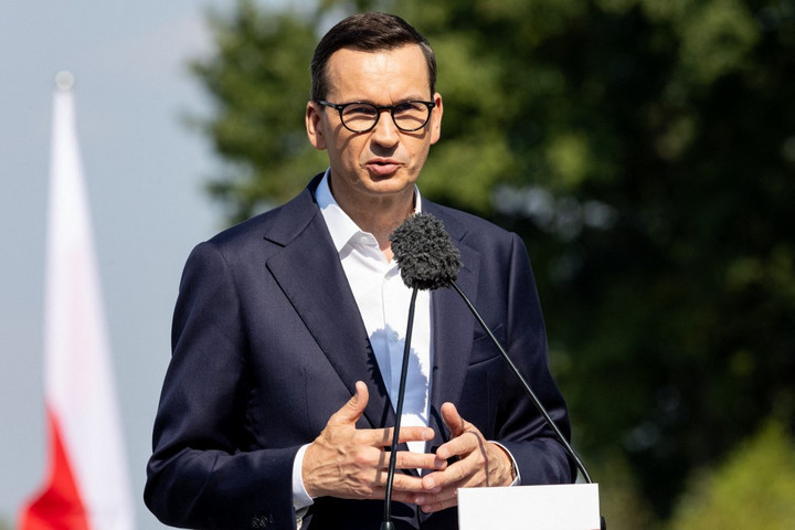 Mateusz Morawiecki: A migránsok áthelyezése nem oldja meg a lampedusai helyzetet