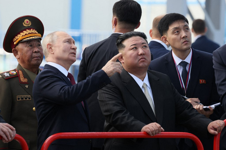 Fotó: AFP/Pool/Mikhail Metzel Putyin elfogadta Kim Dzsong Un meghívását