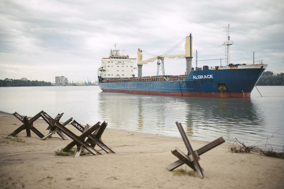 Elsüllyedt egy török teherhajó a Fekete-tengeren