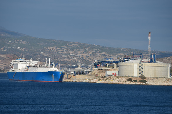 Oroszország először szállított LNG-t Kínába az Északi-tengeri útvonalon