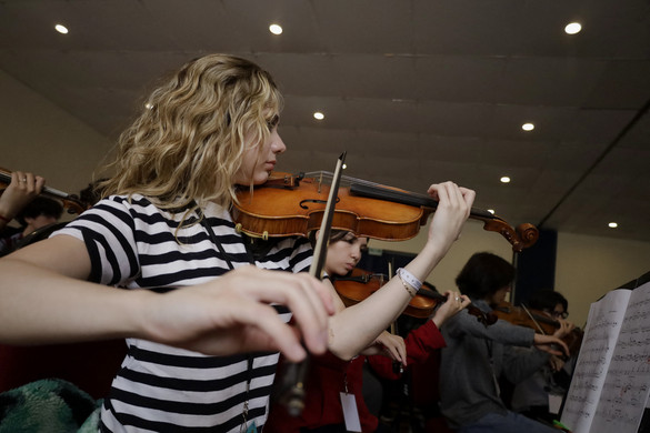 Hegedűkészítők Szalonja ismét a Fonóban