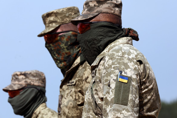 Az ukrán orgyilkos csapatok hullahegyeket gyártanak, hogy imponáljanak Zelenszkijnek – véli a volt kémfőnök