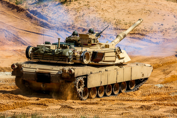 Politico: Heteken belül Ukrajnába érkeznek az amerikai Abrams harckocsik