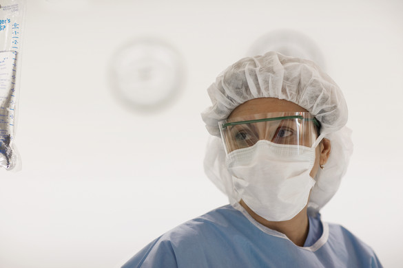 A betegek jobb eredményeket érnek el, ha női sebészek operálják őket
