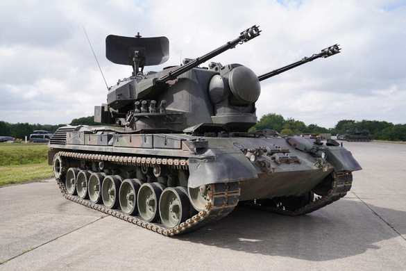 Észtország és Lettország csaknem hétszázmillió euró értékben vásárol katonai járműveket