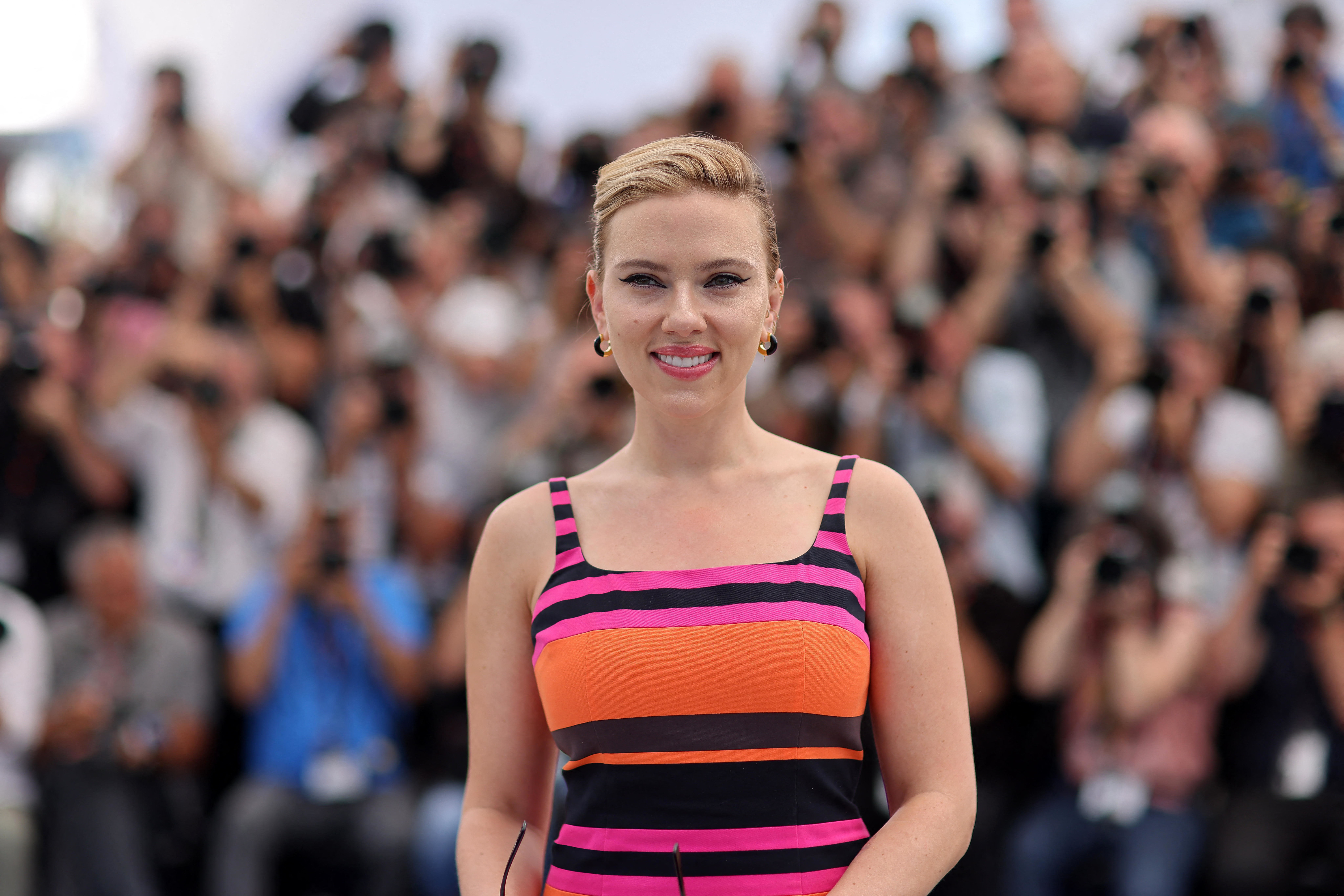Scarlett Johansson – mint a The Outset skincare márka alapítója – szépségtippjei