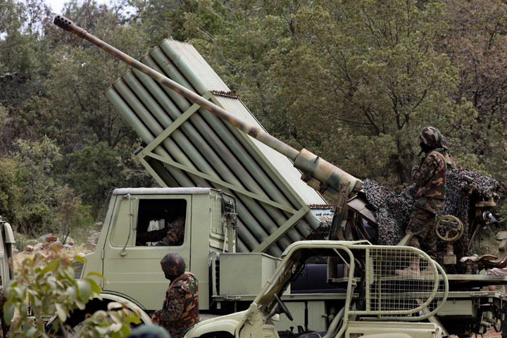 Fotó: AFP/Anwar Amro Rakétaesőt produkálhat a Hezbollah – ha akar