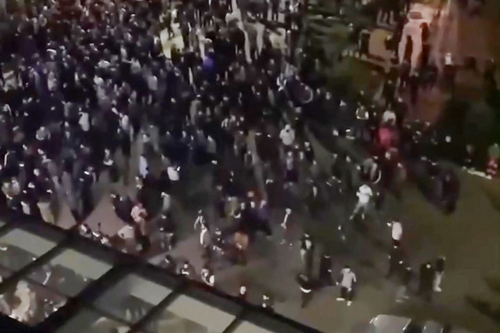 Fotó: AFP/@askrasul /Telegram Dagesztáni vezető: Nem véletlenül lett provokáció célpontja a mahacskalai reptér
