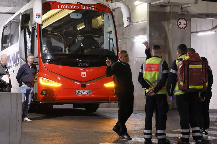 A miniszter szerint felháborító és undorító marseille-i szurkolók viselkedése
