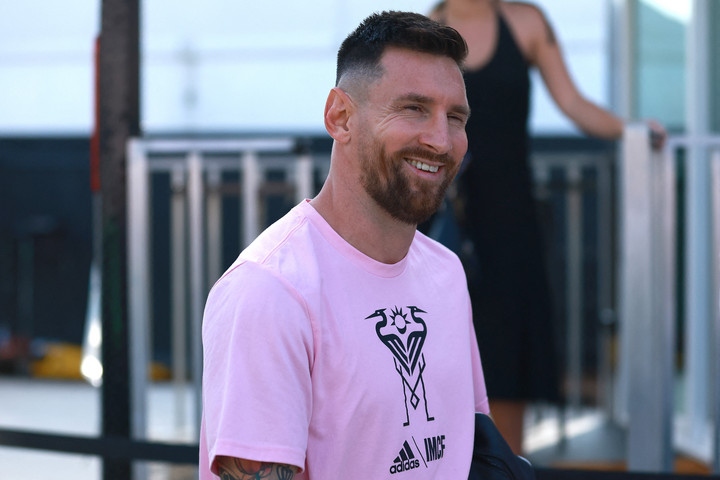Elárverezik Lionel Messi vb-mezeit, rekordáron kelhet el