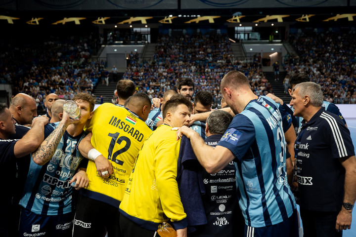Fotó: Facebook/PICK Szeged Handball Team Kárpáti Krisztián szerint előrébb tart a Szeged kézilabdacsapata, mint arra számított