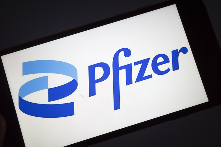Fotó: Northfoto Jóváhagyták a Pfizer új vakcináját, amely véd a halálos baktériumoktól