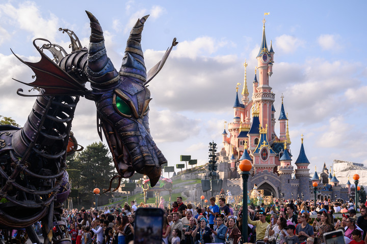 Fotó: NorthFoto Ezzel a mutatvánnyal tiltatta ki magát egy férfi Disneylandből + VIDEÓ