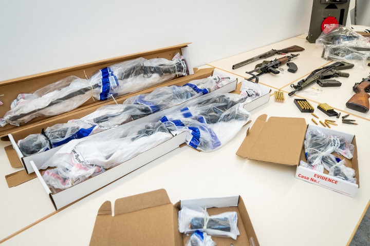 Fegyverarzenált találtak egy kárpátaljai civil szervezet vezetőjénél