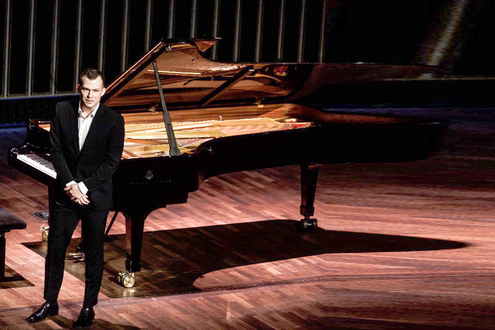 Kínai győztest ünnepeltek a New York-i Liszt Ferenc Nemzetközi Zongoraversenyen a Carnegie Hallban