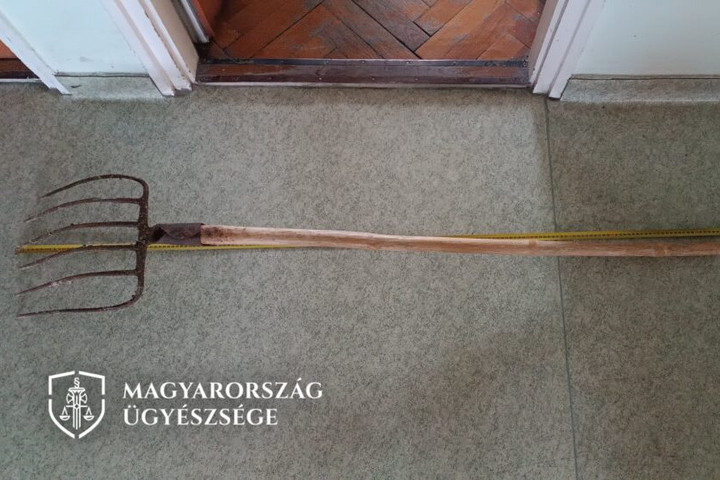 Kirúgták, bosszúból megvasvillázta főnökét