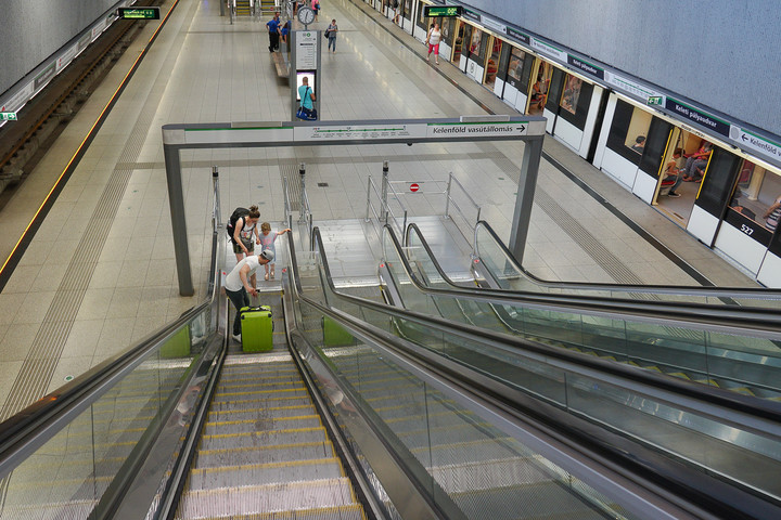 Fotó: MH archív/Katona László Morzsaporszívós támadás történt az M4-es metró Keleti pályaudvar megállójában + VIDEÓ