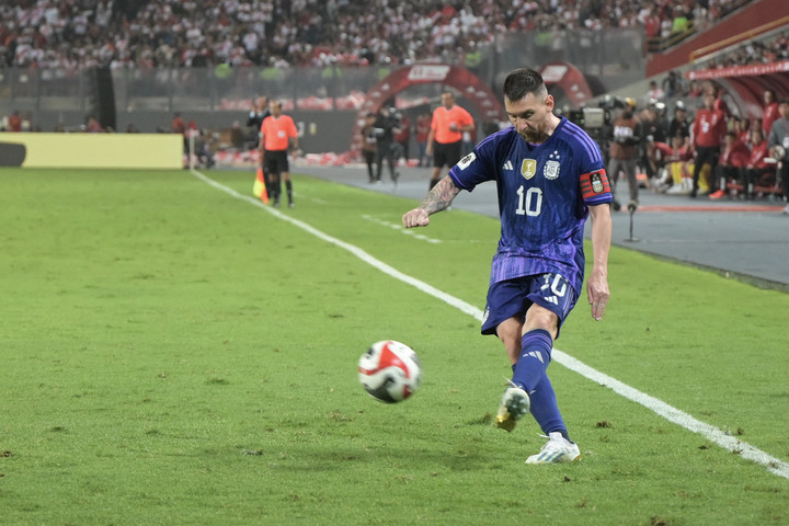 Vb-selejtezők – Nézőtéri rendbontás, piros lap és argentin siker Brazíliában